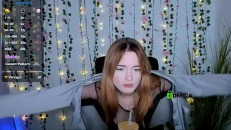 liana_kisses webcam model stream image