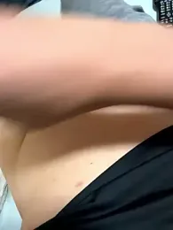 kari-deka webcam stripchat model stream image