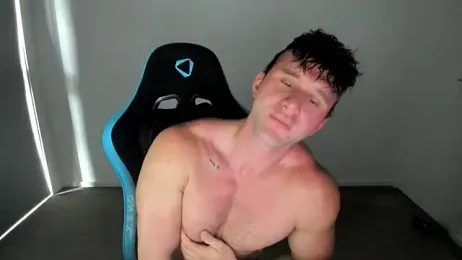 _DownUnderFit_ webcam model stream image