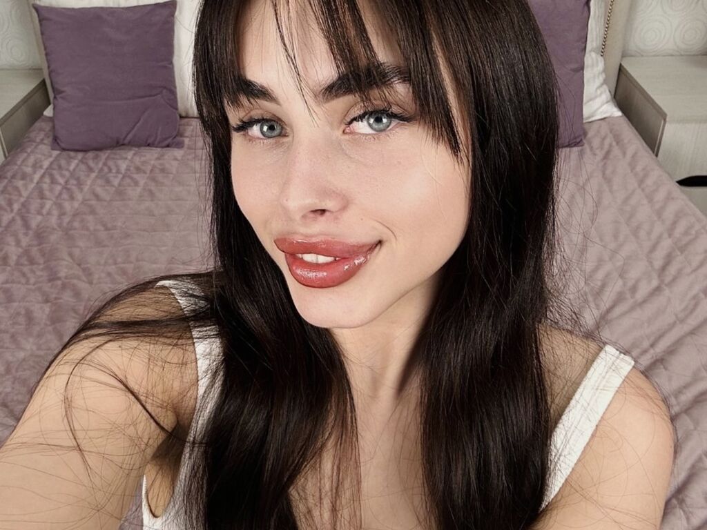 TessaTaylor webcam model stream image