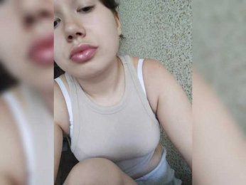 Avocadic22 webcam model stream image