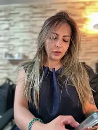 _Abril-Office1 webcam stripchat model stream image