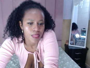 NahomiLips webcam model stream image