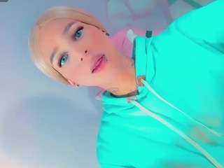 isabellalatingirs webcam model stream image