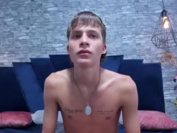 mono_blonde webcam model stream image