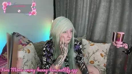 EmmyBunny webcam model stream image
