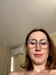 LauraDavis webcam model stream image