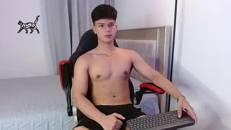 lous_g webcam model stream image