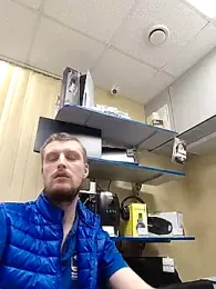 yurii_magic webcam model stream image