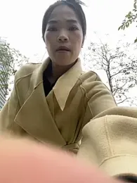 AiBanana webcam model stream image