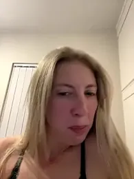 CheekyChelseaX webcam model stream image