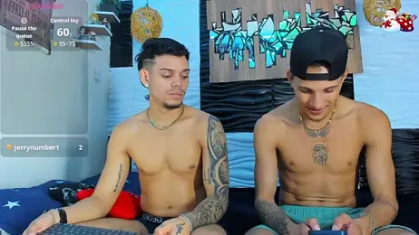 Friendsofeverything_ webcam model stream image