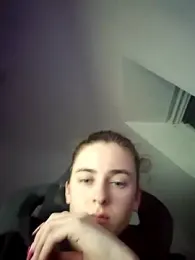 Melly4You webcam model stream image