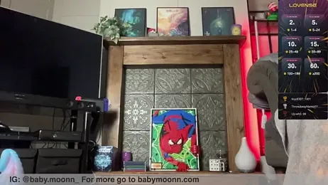 rae_moonn webcam model stream image