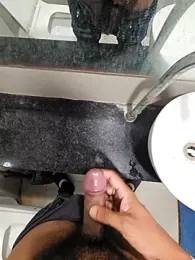 Gamecoc webcam model stream image