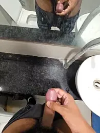 Gamecoc webcam model stream image