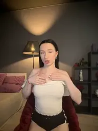 ElowStar webcam model stream image