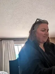 Canadian_BBW webcam model stream image