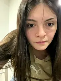 Danielaeliana webcam model stream image