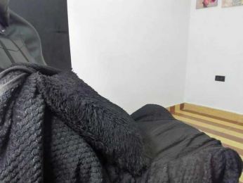 Emattaylor webcam bongacams model stream image