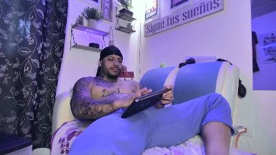 Leenar_key webcam model stream image