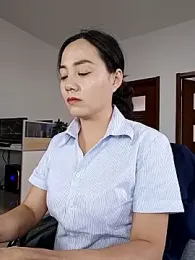 bingxin- webcam model stream image