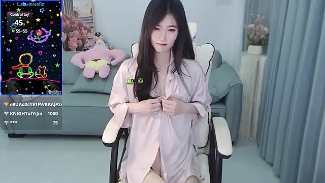 YiJin-a webcam model stream image