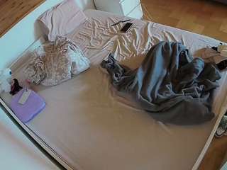 voyeurcam-julmodels-greybed-1 webcam model stream image