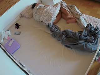 voyeurcam-julmodels-greybed-1 webcam model stream image