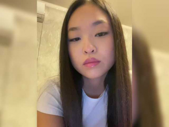 LittleSoMing webcam bongacams model stream image