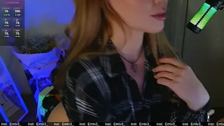 Emili1- webcam model stream image