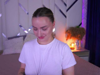 FloraGreys webcam model stream image