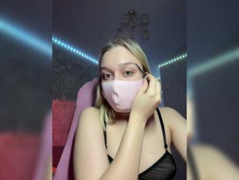 KiraBlin webcam bongacams model stream image