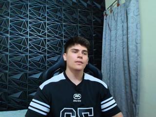 Camiilo Lopez webcam model stream image