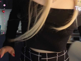 MellicaX webcam model stream image