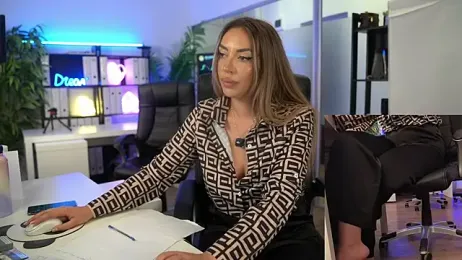 BabesGoWild webcam model stream image