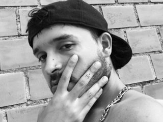 Master Zeth webcam model stream image