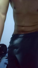 Luisfer98 webcam model stream image