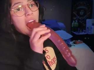 miacanelaxo webcam model stream image