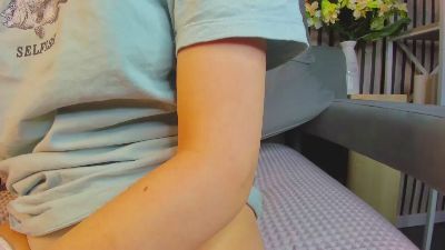 Little_Chips webcam model stream image