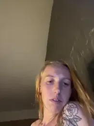 zooted2323 webcam model stream image