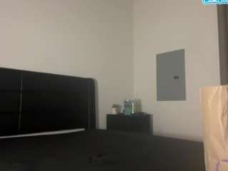 xokenziexo webcam model stream image