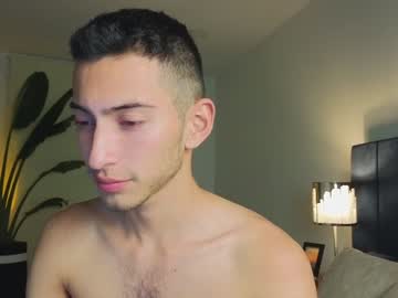 ethan_skiny_ webcam model stream image