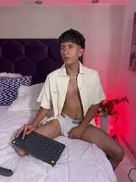 AndyJustgame_ webcam model stream image