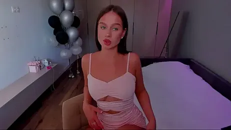 EmillyFiness webcam model stream image