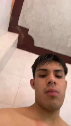 Nictop webcam model stream image