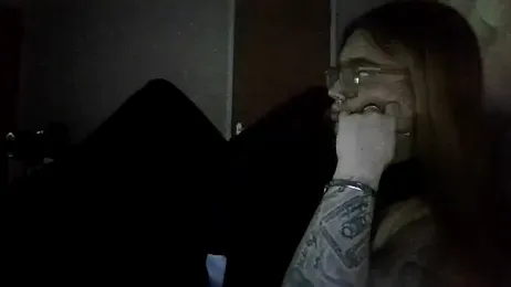 CurvyGirlMyla webcam model stream image