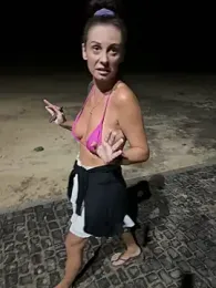 therealbeverlycious webcam stripchat model stream image