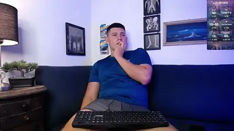 JamesCr_ webcam model stream image