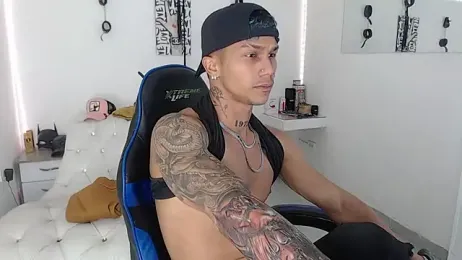 Leonard_Price webcam stripchat model stream image
